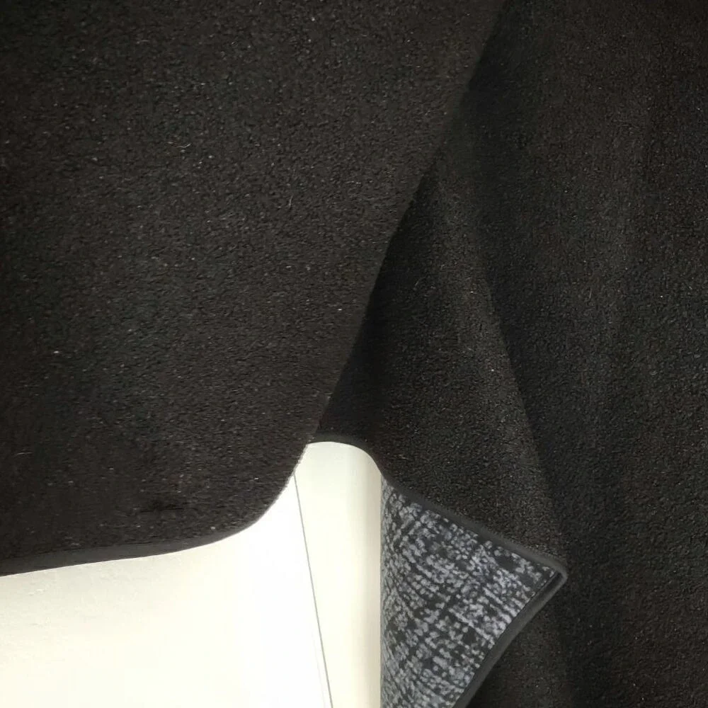 Ike Behar Womens Reversible Poncho Black Grey Crosshatch Pattern Open Front Wrap - Picture 4 of 8
